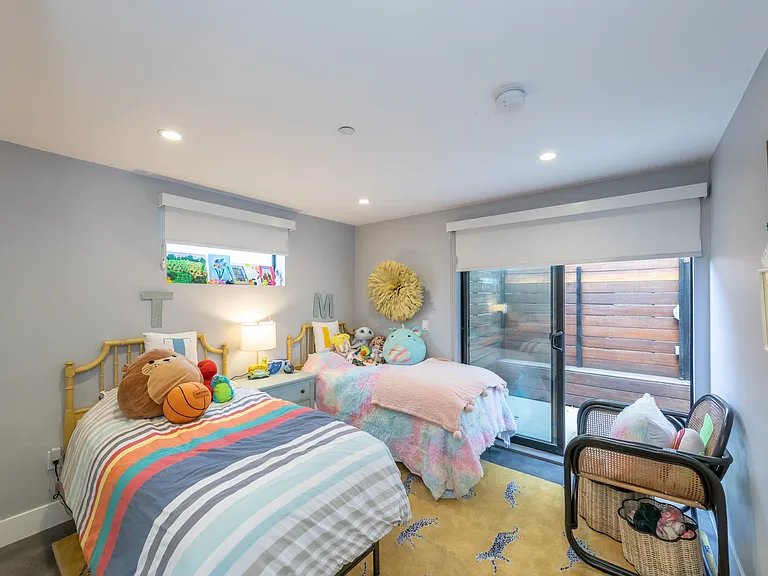 2506 S Wilson Ave — Photo 46