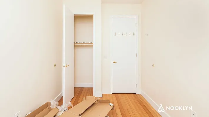 Rented by Nooklyn NYC LLC | media 73