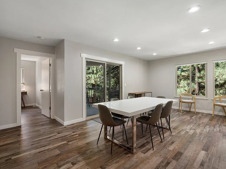 100 Lake Village Dr — Photo 16