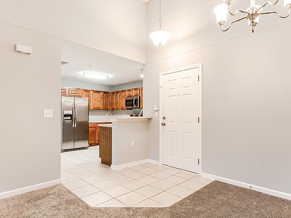 2nd image of 5101 Playpen Dr Unit 6-9