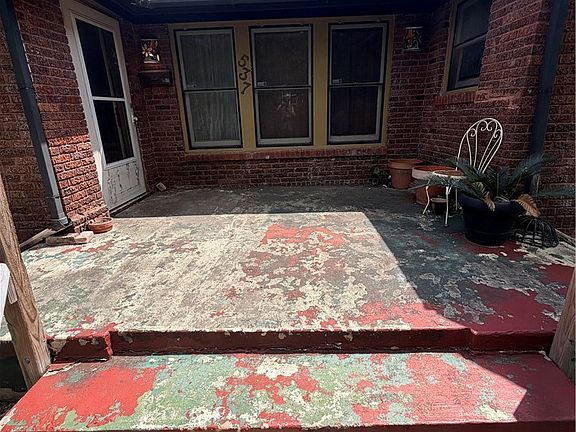 2nd image of 537 Naples St