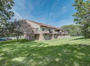 1014 N Sunnyvale Ln, Madison, WI 53713
