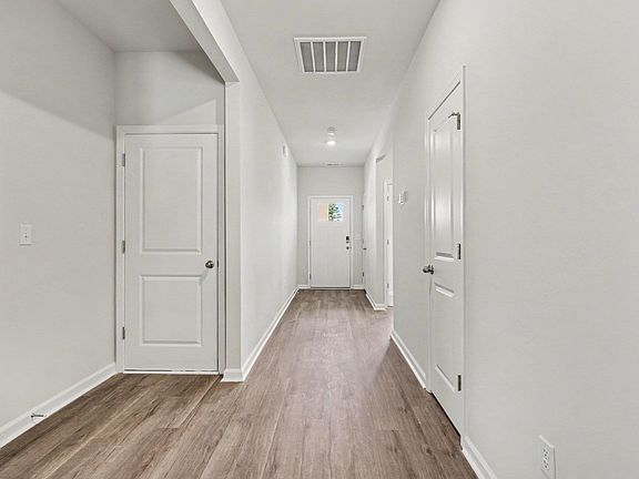 4th image of 334 Ridley St