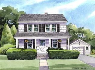 3 Roosevelt St, Glen Head, NY 11545