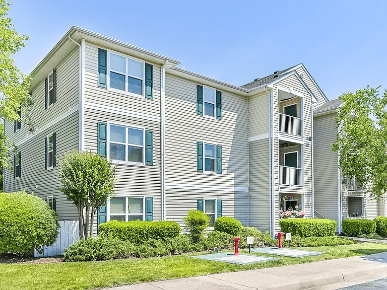 Genito Glen Apartments — Photo 3