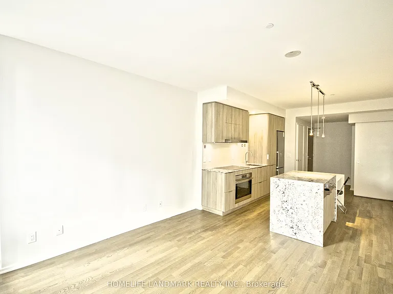 1 Bloor St E #809 — Photo 6