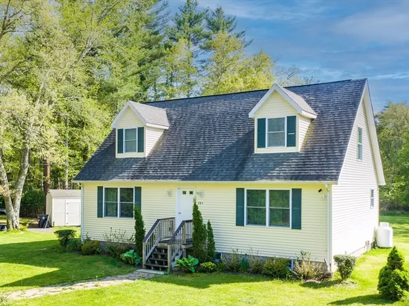 285 County Rd, Marion, MA 02738
