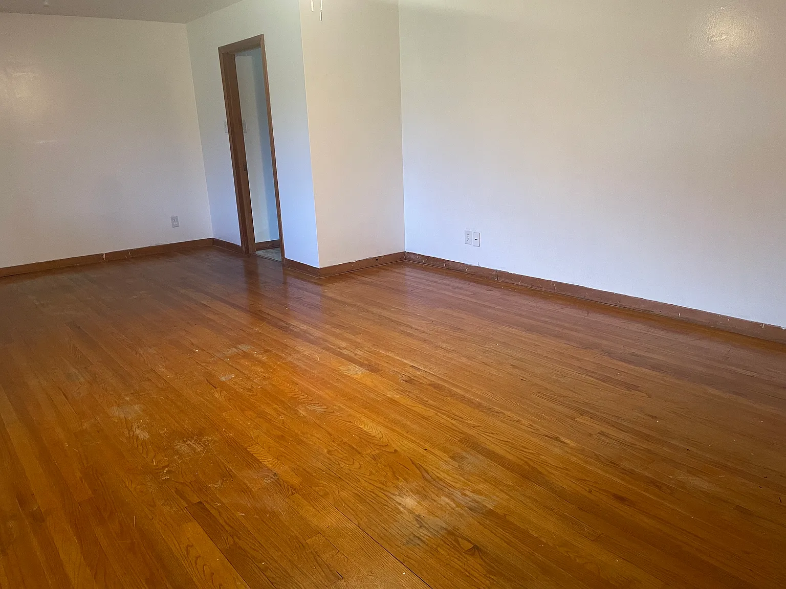 708 Bluebird Ln — Photo 2