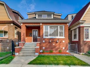 7933 S South Shore Dr, Chicago, IL 60617