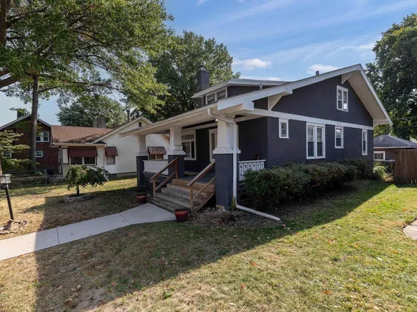 5 Thode Ct, Davenport, IA 52802