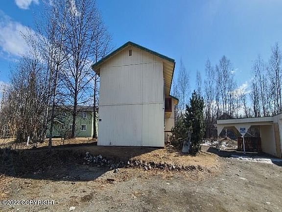 2nd image of 800 E Blind Nick Dr