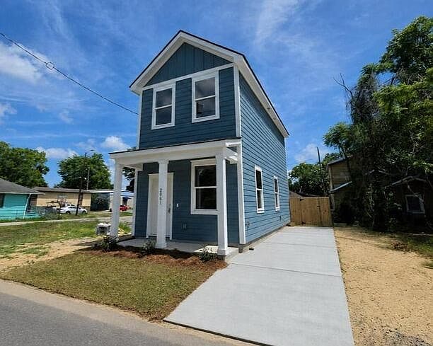 1st image of 2061 Beech Ave