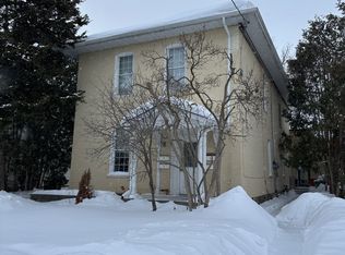 287 Stewart St, Peterborough, ON K9J 3N2