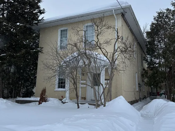 287 Stewart St, Peterborough, ON K9J 3N2