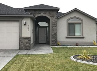 2900 Tuscanna Dr, Richland, WA 99354