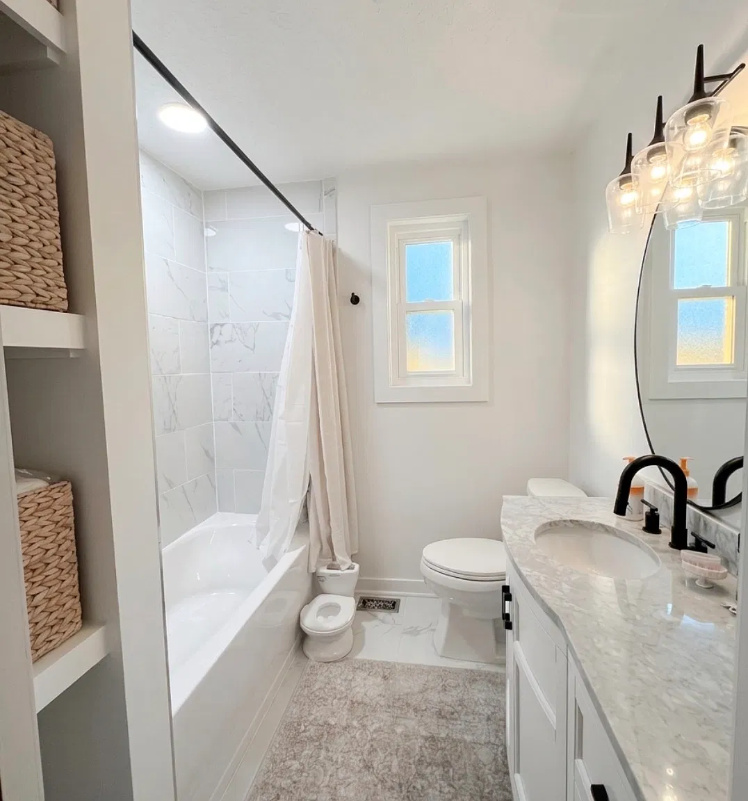 3 bed, 924 sqft, $2,300 — Photo 4