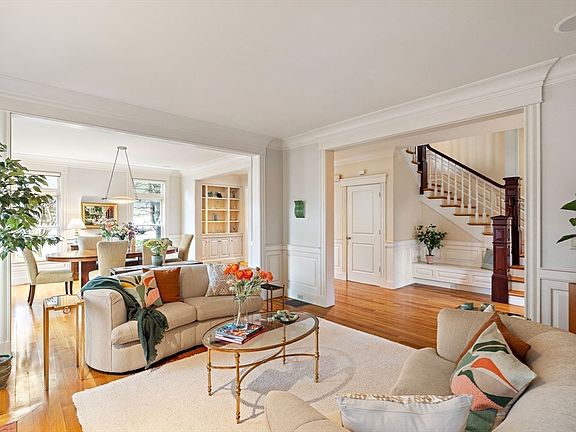 5th image of 8 Dane Rd