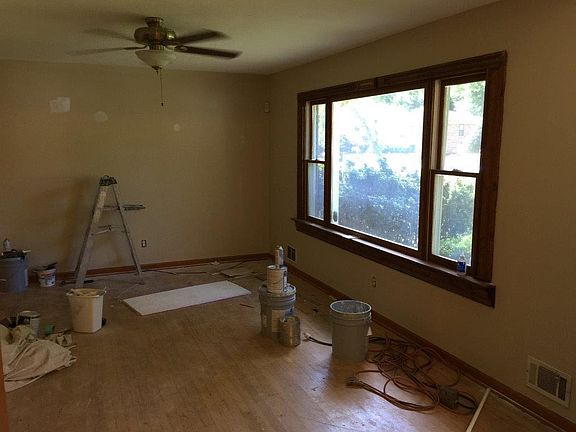 2nd image of 490 Norton Cir SE