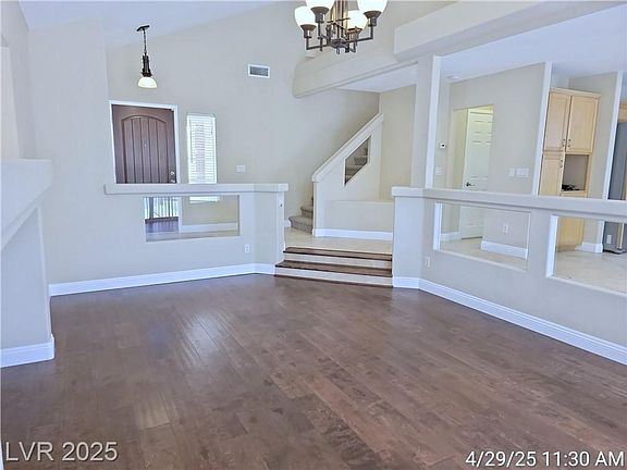 5th image of 7406 Mission Palm St