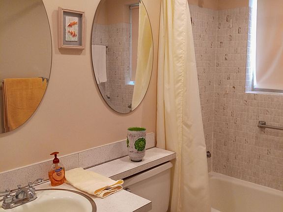 3rd image of 2920 Cynthia Ln