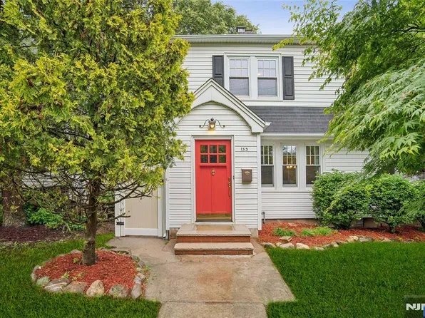 153 Lexington Ave, Westwood, NJ 07675
