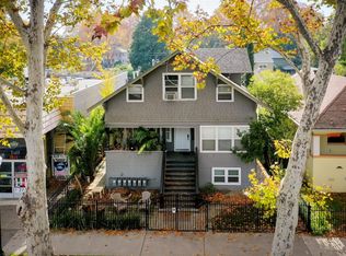 2818 E St, Sacramento, CA 95816