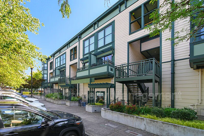 1371 NE Orenco Station Pkwy