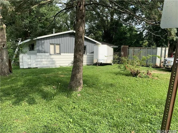 7044 NW Coronado St, Kansas City, MO 64152