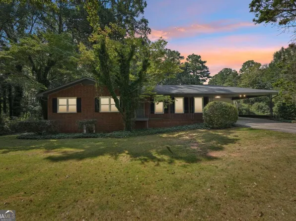 2573 Lake Jodeco Rd, Jonesboro, GA 30236