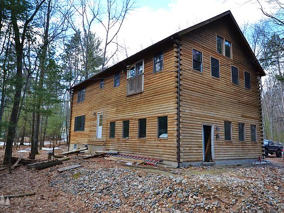2nd image of 2120 Laura Dr