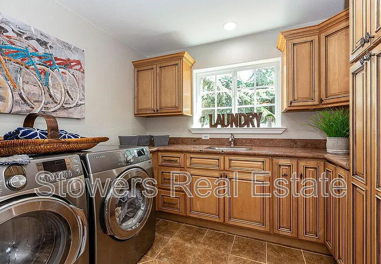 705 Moraga Rd — Photo 15