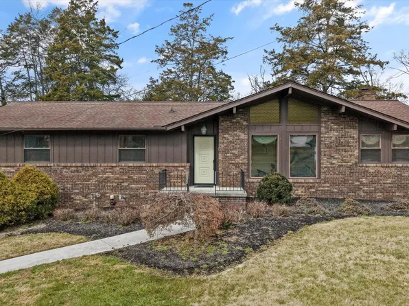 605 Woodland Dr, Clinton, TN 37716