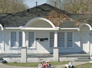 410 N Montgomery St, Gilmer, TX 75644