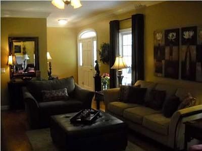 2nd image of 3341 Briarcliff Ln NW