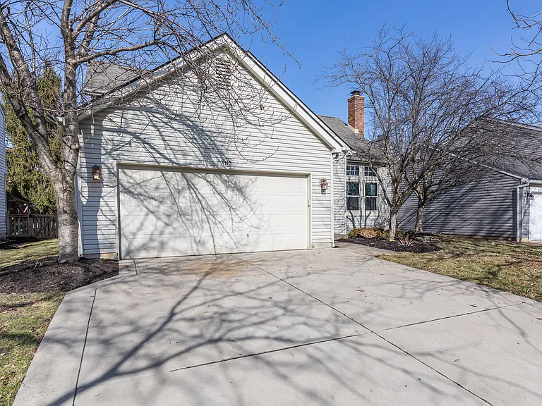 4112 Loughmoor Dr — Photo 3