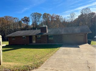 1418 Murphytown Rd, Davisville, WV 26142