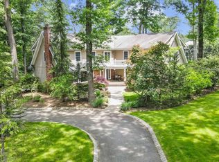 97 Locust Ln, Upper Saddle River, NJ 07458