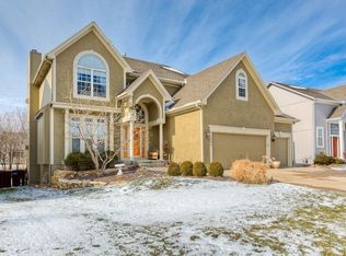 11590 S Longview St, Olathe, KS 66061