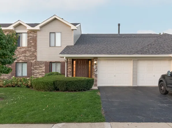 876 Cross Creek Dr #2A, Roselle, IL 60172