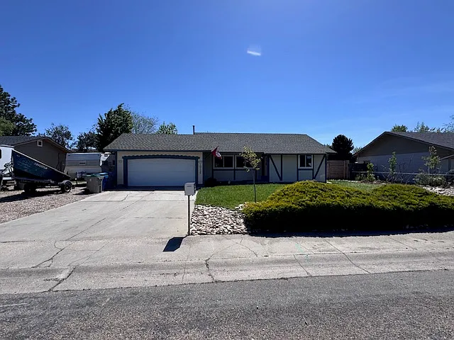 RV parking on side of the house - 10135 W Canterbury Dr
