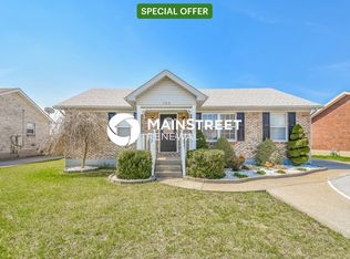 386 Beechcliff Cir, Shepherdsville, KY 40165