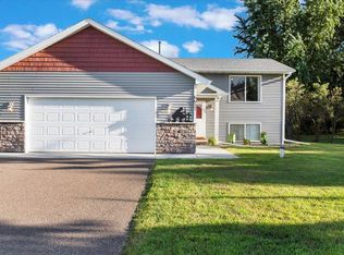 6657 404th St, North Branch, MN 55056