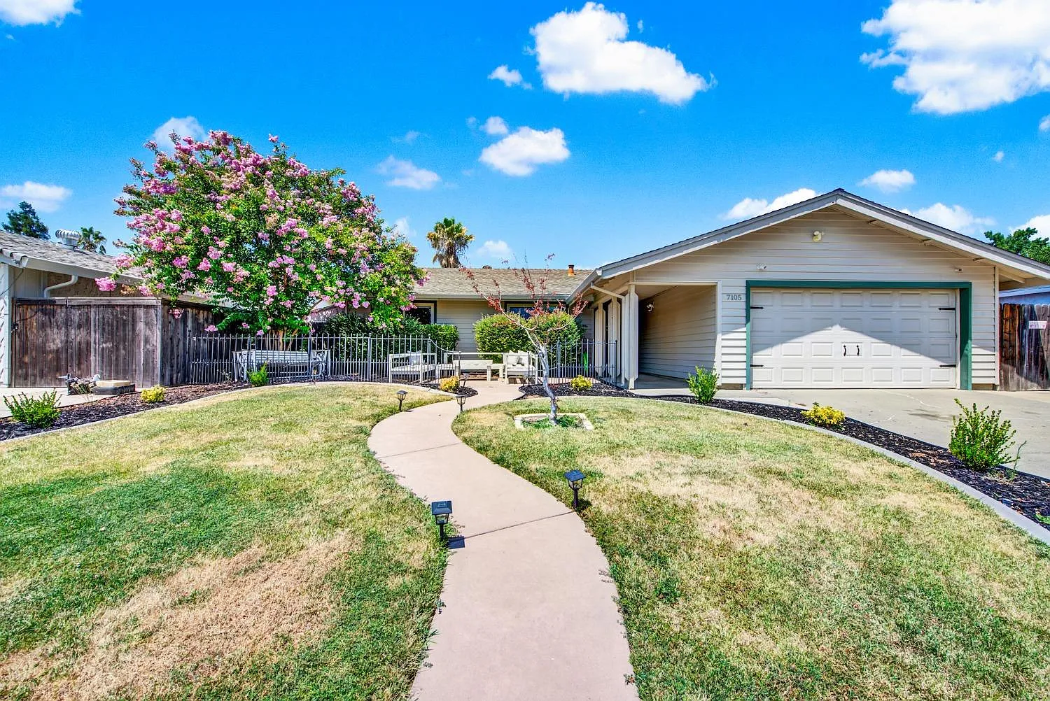 7105 Schooner Way photo 1