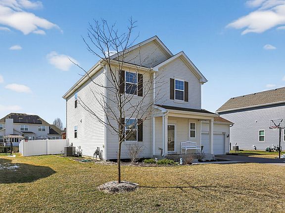 2nd image of 3423 Caledonia Dr