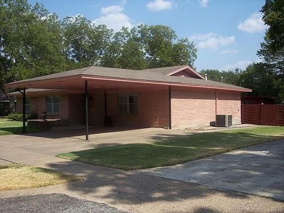 4th image of 1403 Hillcrest St