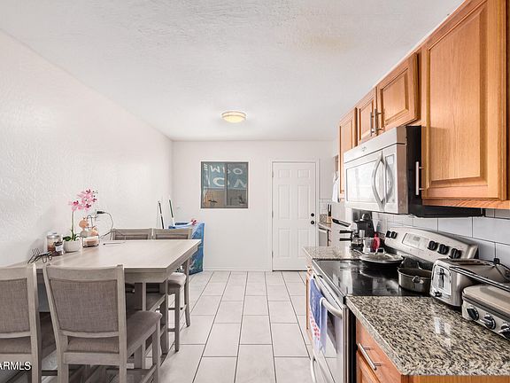 5th image of 7101 N 36th Ave APT 104