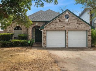 16909 Sabertooth Dr, Round Rock, TX 78681