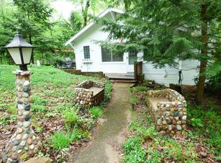 29043 Fernwood Rd, Covert, MI 49043