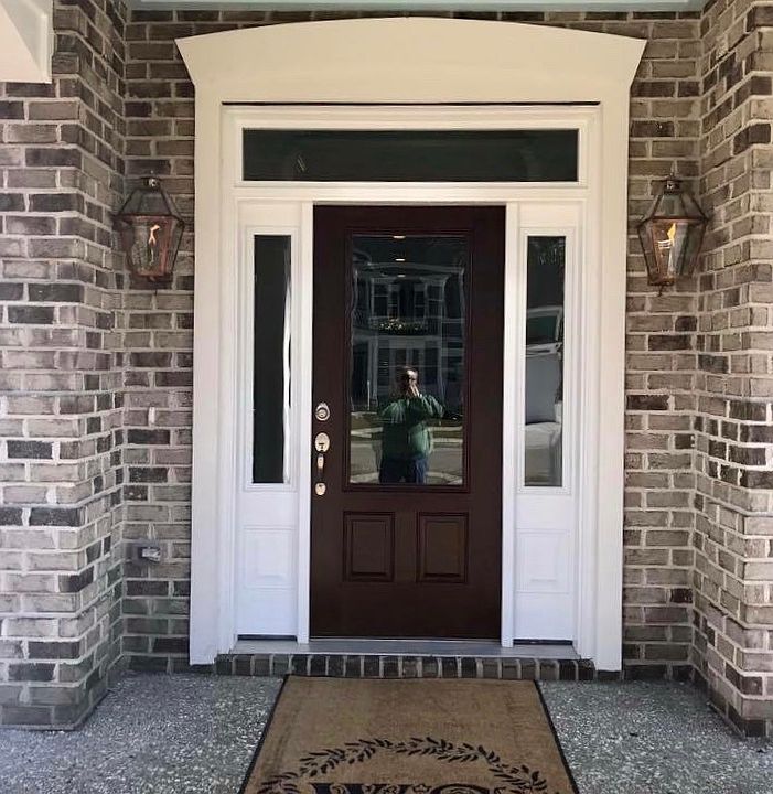 2nd image of 926 Foliage Ln