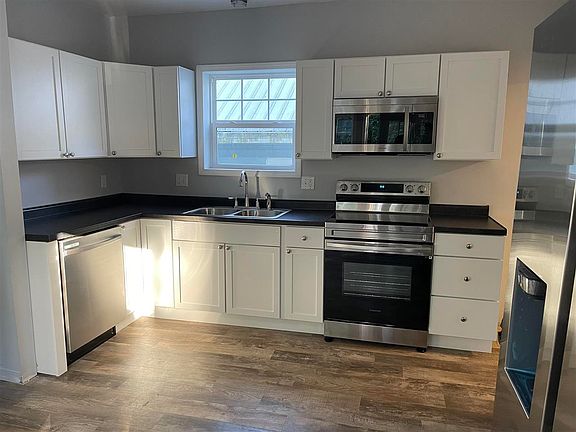 3rd image of 418 W Church St